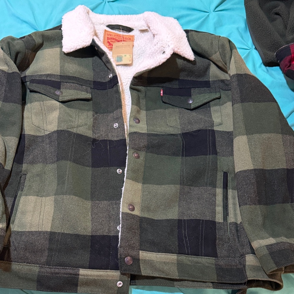 Levi's Men's Olive and Black Plaid Sherpa Jacket